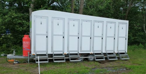 Gigloo 6 Bay Shower Trailer Gigloo 6 Bay Shower Trailer
