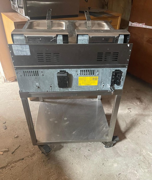 Used Lincat Electric Fryer