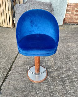 Tall Plush Bar Stools For Sale