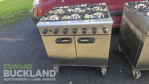 Six burner cooker