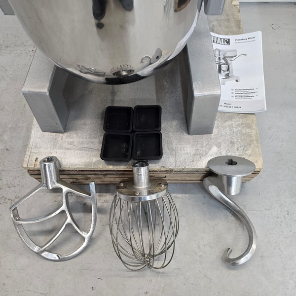 Mixer attachment - Whisk, dough hook, beater