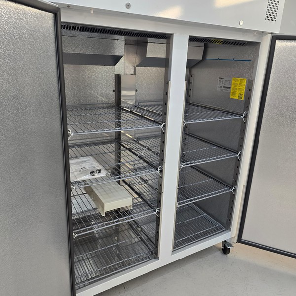 New B Grade Polar Upright Double Door Fridge 1200 Litre White CC663 For Sale