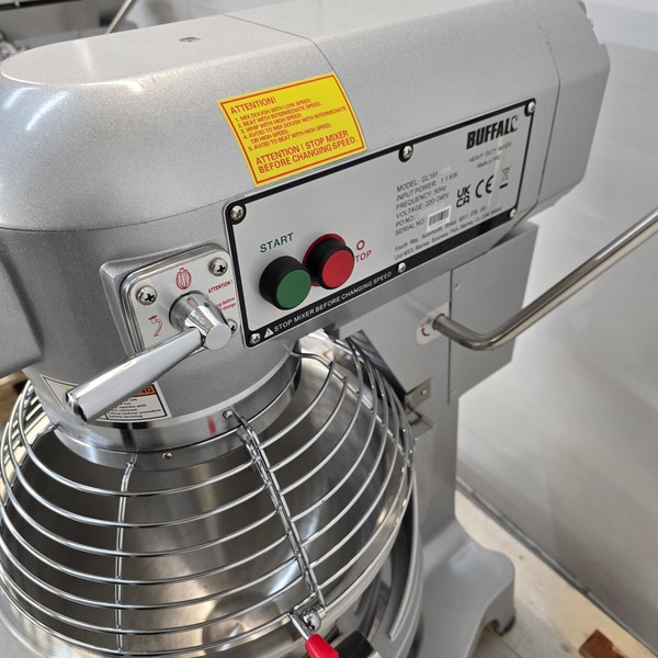 Dough mixer with guards