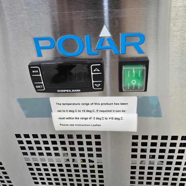 New B Grade Polar Double Stainless Slimline Fridge 960 Litre GD879 For Sale