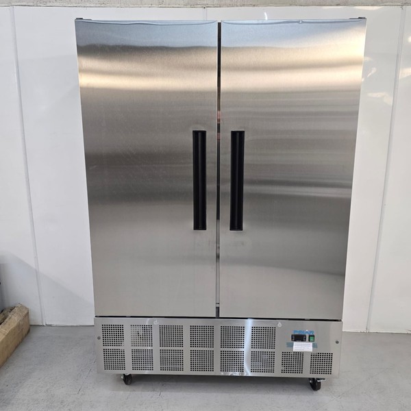 New B Grade Polar Double Stainless Slimline Fridge 960 Litre GD879 For Sale
