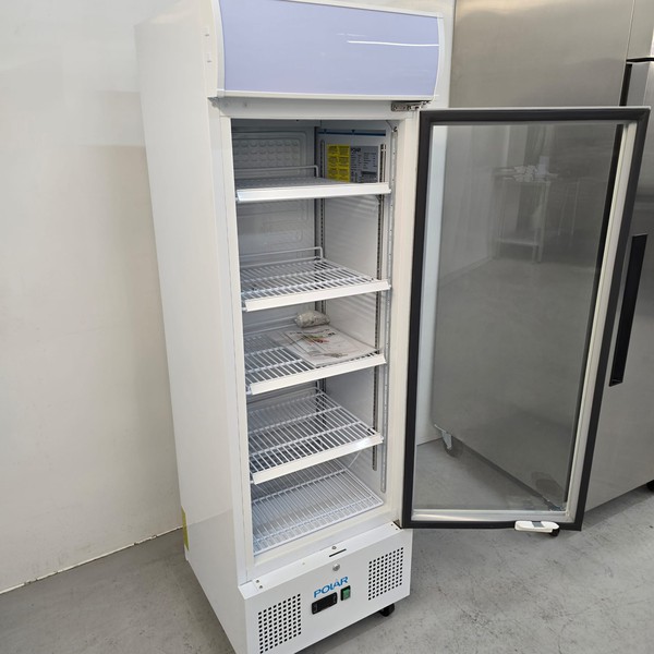 New B Grade Polar Single Door Glass Display Fridge 218 Litre DM075 For Sale