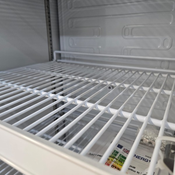 New B Grade Polar Single Door Glass Display Fridge 218 Litre DM075 For Sale