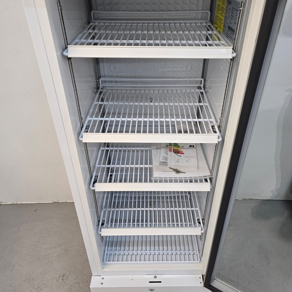 New B Grade Polar Single Door Glass Display Fridge 218 Litre DM075 For Sale