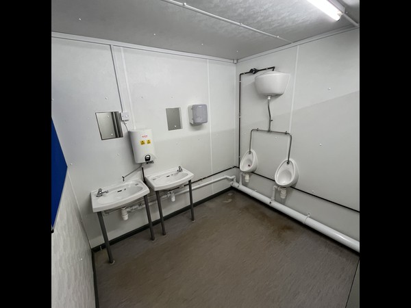 Second Hand Shower Block