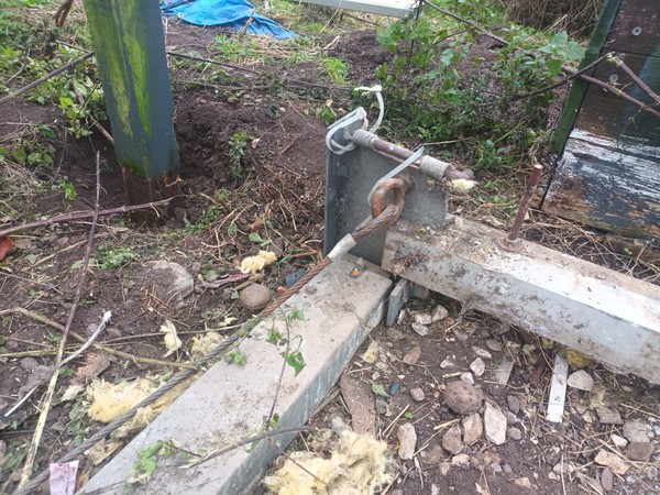 Marquee sub base floor