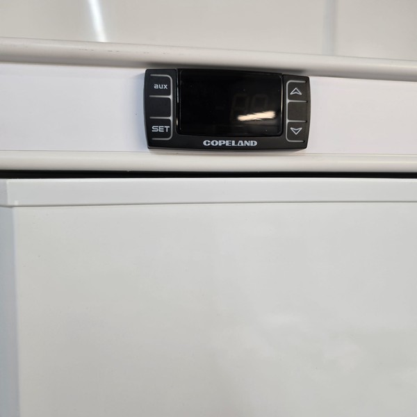 New B Grade Polar Upright Fridge White 400 Litre PC003 For Sale New B Grade Polar Upright Fridge White 400 Litre PC003 For Sale