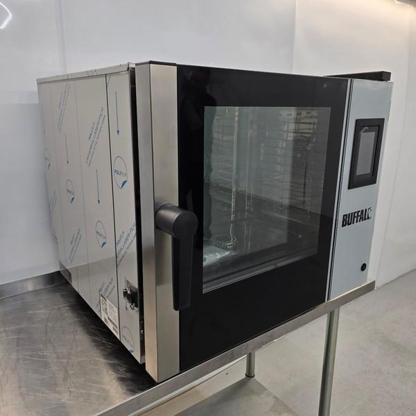 New B Grade Buffalo Combi Oven 6 x GN 1/1 Smart Touchscreen Compact CK110 For Sale