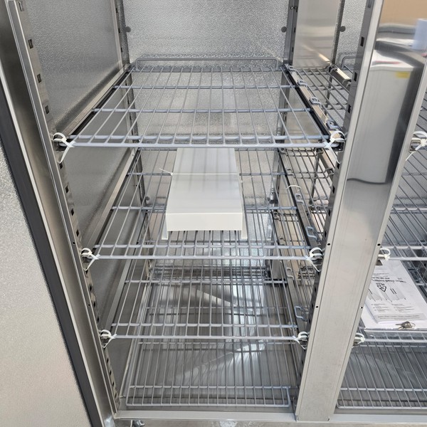 New B Grade Polar Double Door Upright Freezer 1200 Litre G595 For Sale