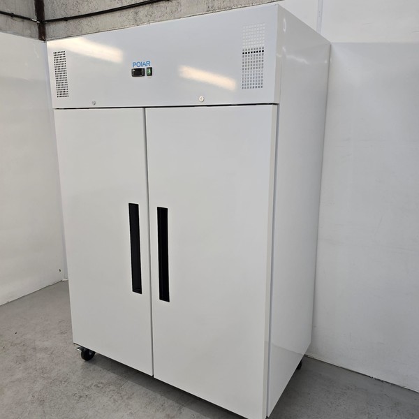 Restaurant double door fridge