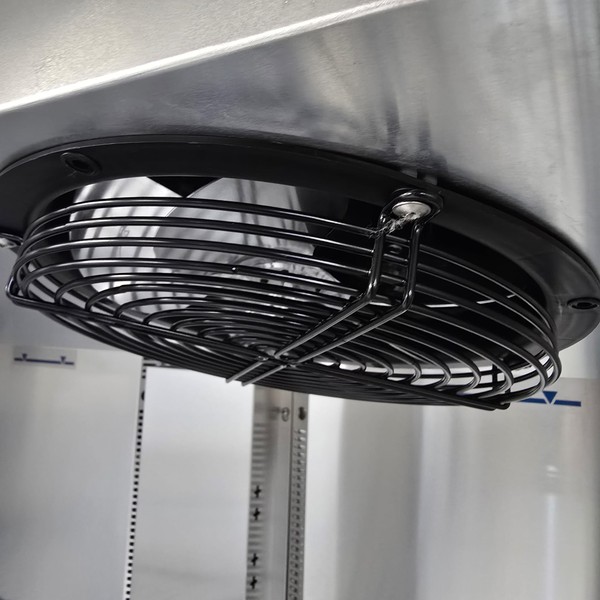 New B Grade Foster Double Upright Stainless Freezer 1300 Litre XR1300L 33-211 For Sale