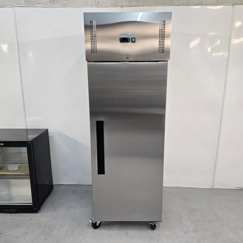 Upright commercial fridge for sale