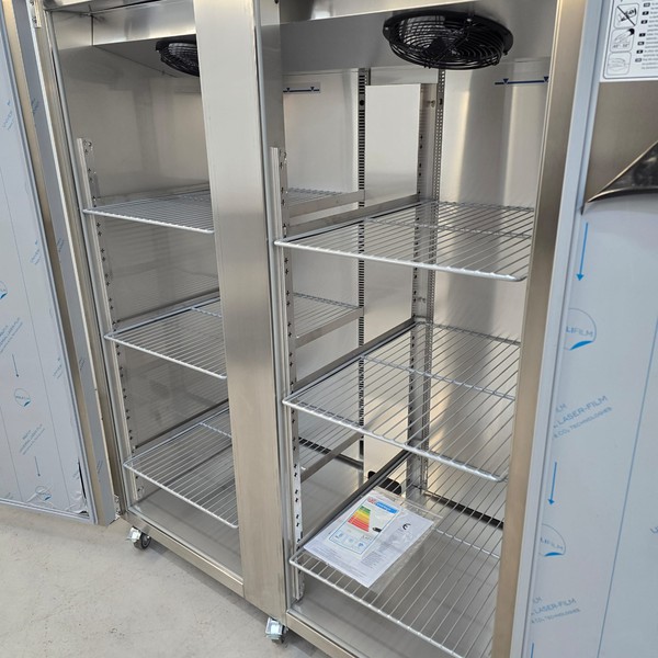 New B Grade Foster Double Upright Stainless Fridge 1300L XR1300H 33-210 For Sale