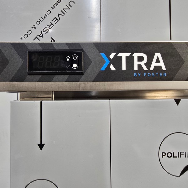 New B Grade Foster Single Stainless Upright Freezer 600L XR600L 33-185 For Sale