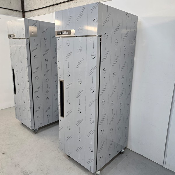 New B Grade Foster Single Stainless Upright Fridge 600 Litre XR600H 33-184 For Sale New B Grade Foster Single Stainless Upright Fridge 600 Litre XR600H 33-184 For Sale