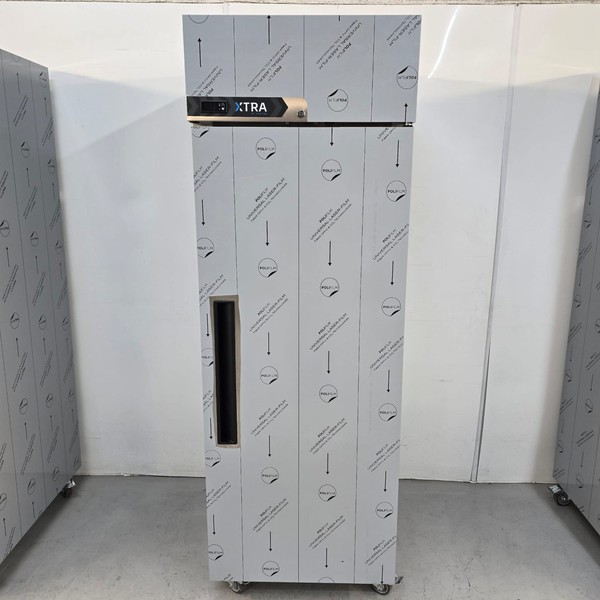 New B Grade Foster Single Stainless Upright Fridge 600 Litre XR600H 33-184 For Sale New B Grade Foster Single Stainless Upright Fridge 600 Litre XR600H 33-184 For Sale