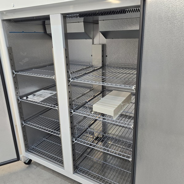 2 door restaurant fridge for sale