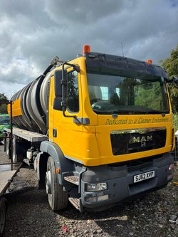 VOLVO 2015 Vacuum Tanker Lorry