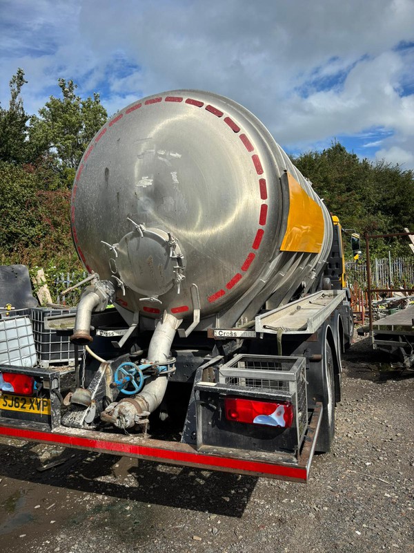 26T Vacuum tank lorry 26T Vacuum tank lorry