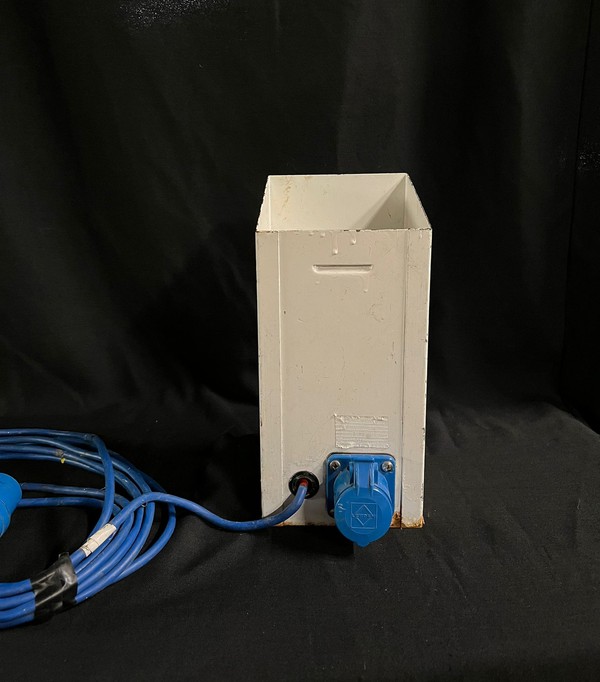 Secondhand White Marquee Uplighters Secondhand White Marquee Uplighters