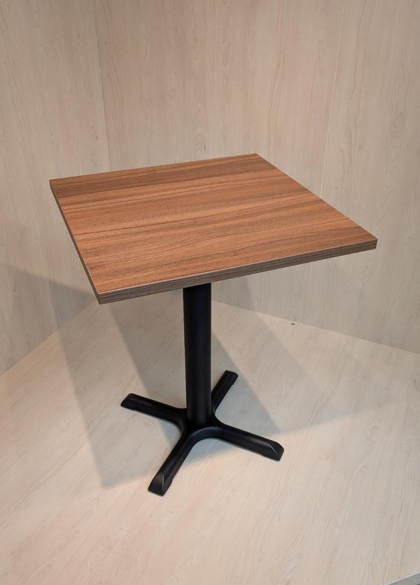 50x New Walnut Cafe Tables 50x New Walnut Cafe Tables