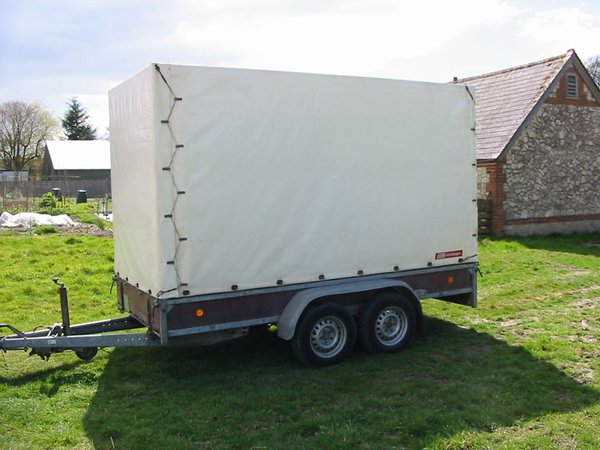 Hirth LA12000 covered trailer
