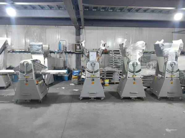 Free standing sheeter on wheels Free standing sheeter on wheels