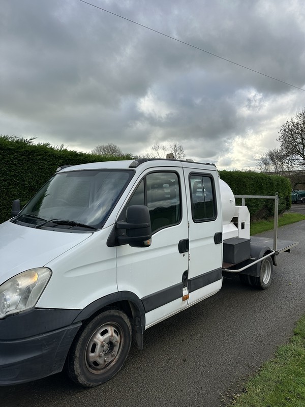 Crew cab toilet service van for sale
