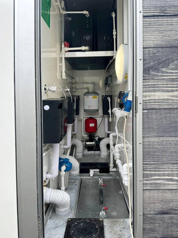 Peagreen Toilet Trailer