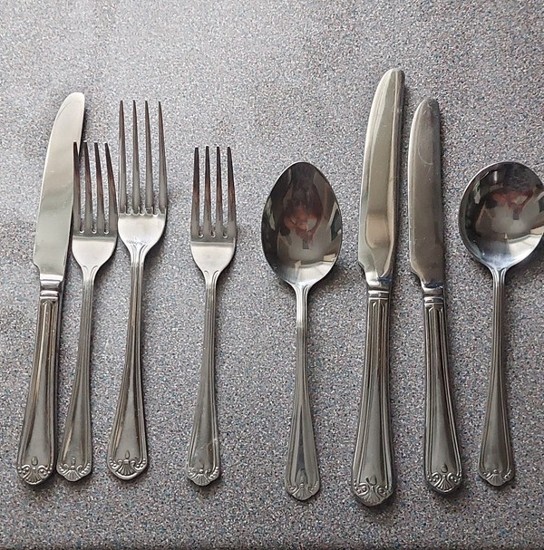 8 Piece Cutlery Sets For Sale 8 Piece Cutlery Sets For Sale