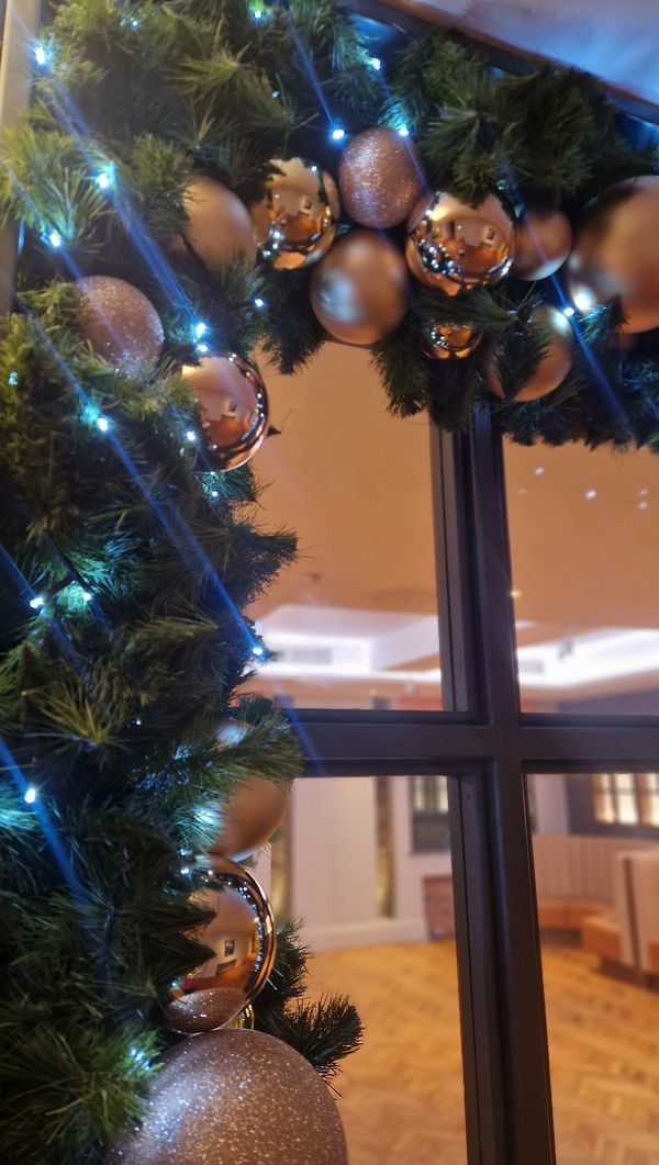 12x Christmas Garlands