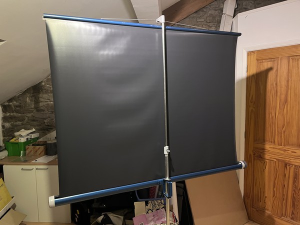 Projection screen back