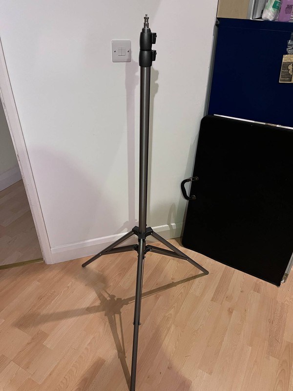 Elemental lighting stand