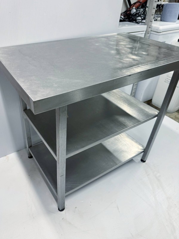 Commercial stainless steel table