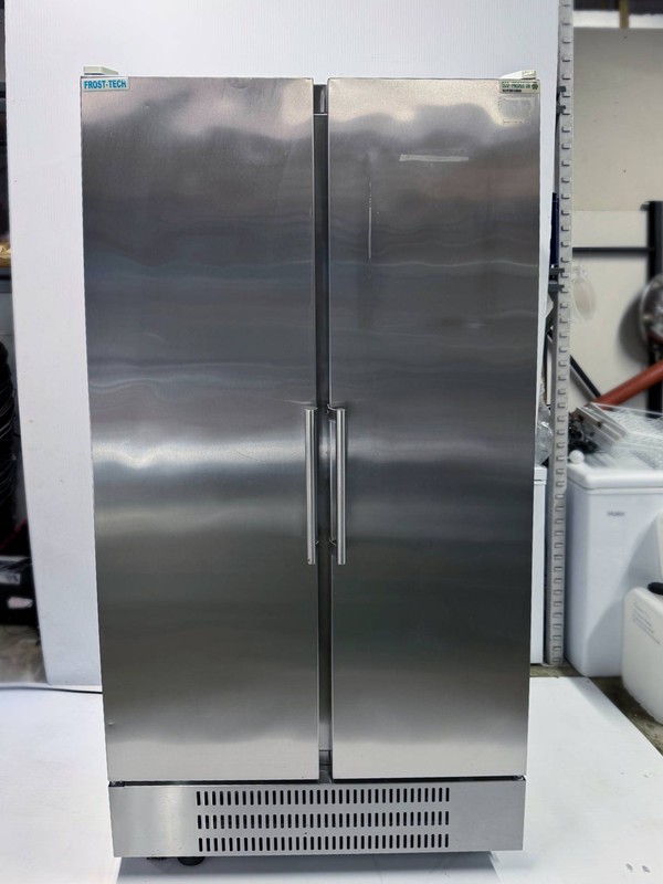 Two door commercial fridge Two door commercial fridge