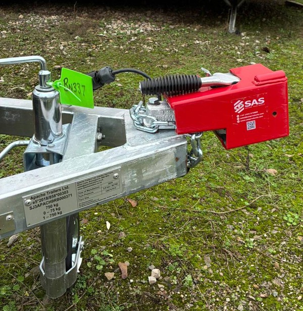 Tow hitch with lock Tow hitch with lock