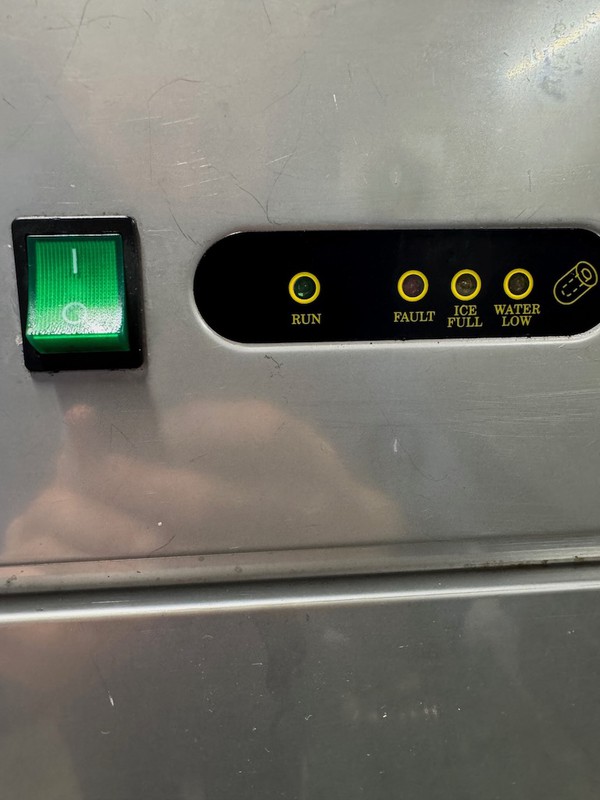 Commercial Ice Maker Commercial Ice Maker