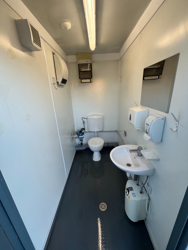 Used 3+1 Toilet Cabin