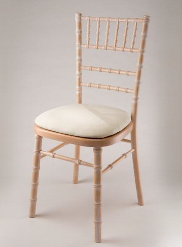 Chiavari Chairs With Seat Pads for sale Chiavari Chairs With Seat Pads for sale