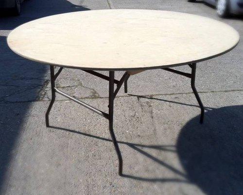 Used 5ft / 1.5m Round table for sale