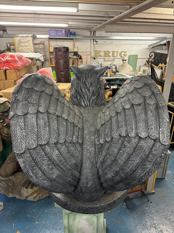 Used Griffin Statue Used Griffin Statue