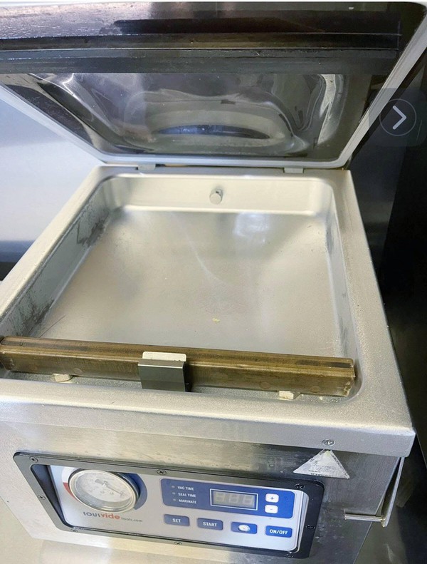Vacuum Packing Machine