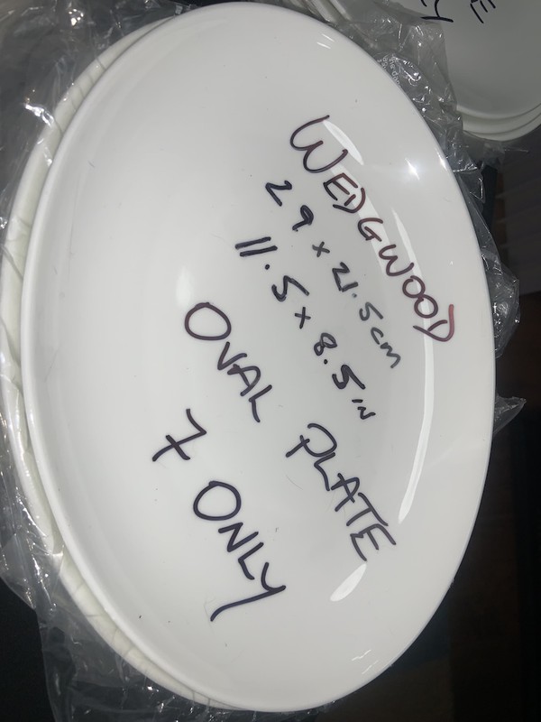 Wedgwood Oval Platter (29 x 21.5cm)