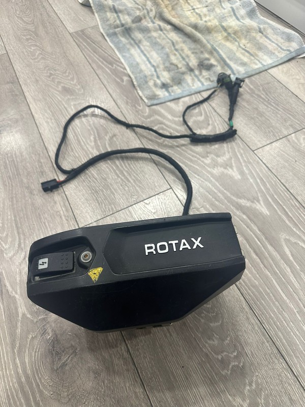 Rotax battery