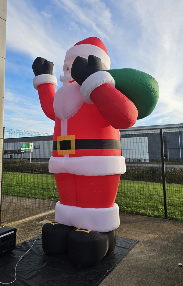 Secondhand 4m Inflatable Santa