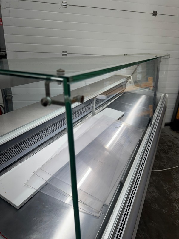 Secondhand DWM Serveover Meat Display For Sale Secondhand DWM Serveover Meat Display For Sale